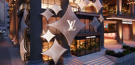 louis vuitton cafe and museum.